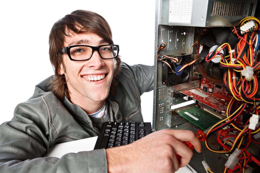 Мастер по ремонту компьютеров в Юбилейном